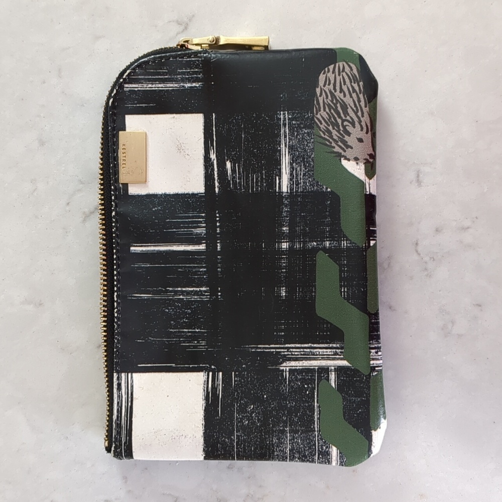 Anthropologie bag | Kestrel Roaming Hedgehog Pouch